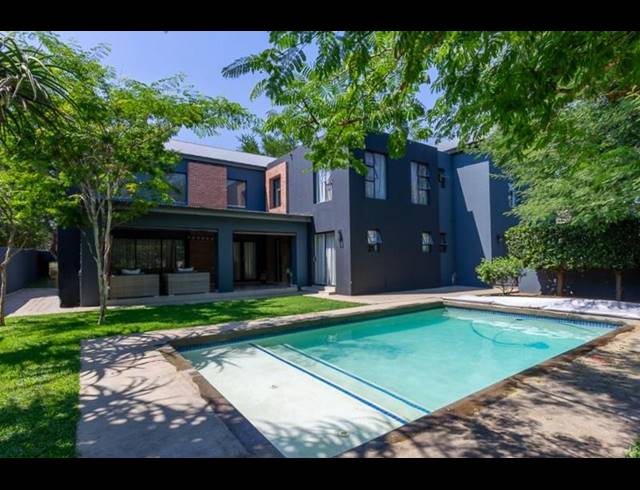 4 BEDROOM HOUSE FOR SALE IN COPPERLEAF ESTATE